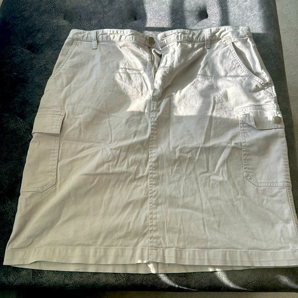 Cherokee Cargo skirt - Picture 1 of 4